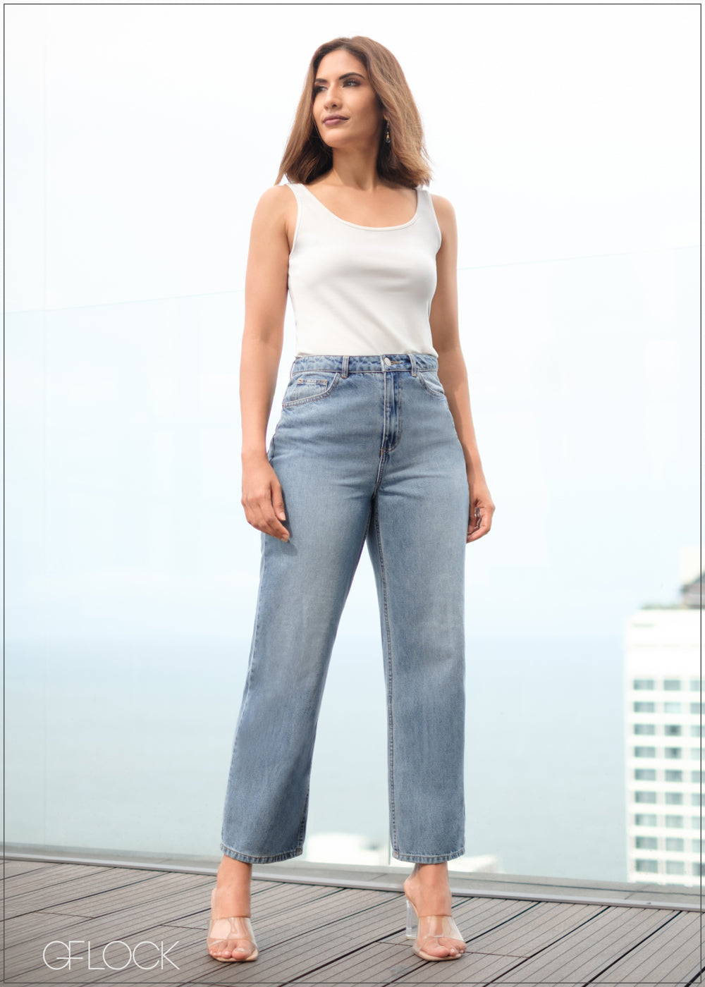 Straight Leg Light Wash Jean - 010624