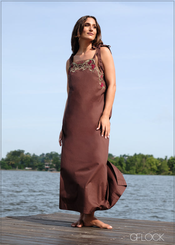 Embroidered Maxi Dress - 020424