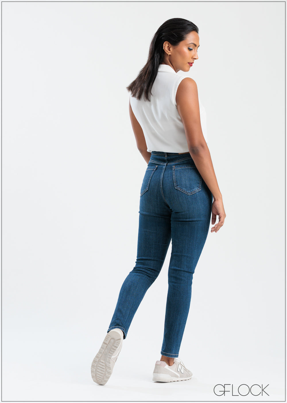 Front Pocket Detail Jean - 250625