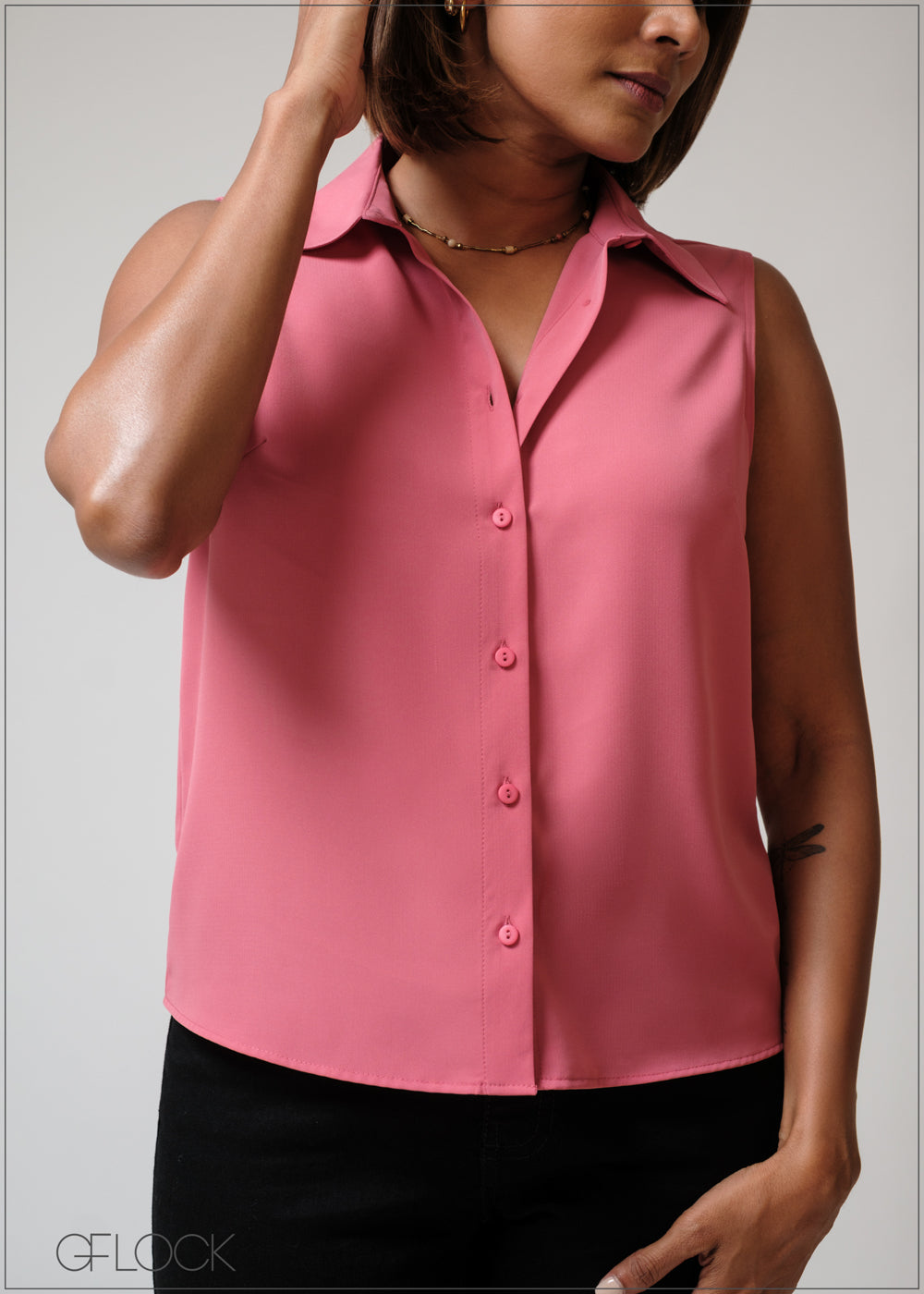 Sleeveless Regular Collar Shirt - 230625