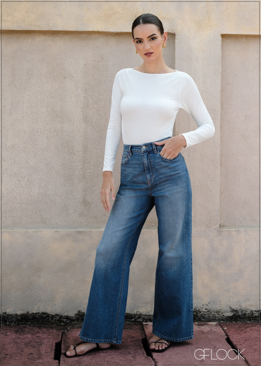 Mid Wash Wide Leg Jean - Long Length - 090425